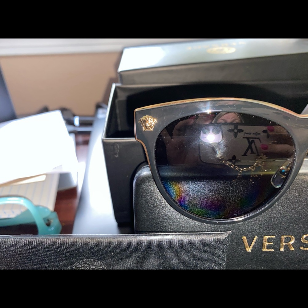 Versace Sunglasses - Picture 2 of 6